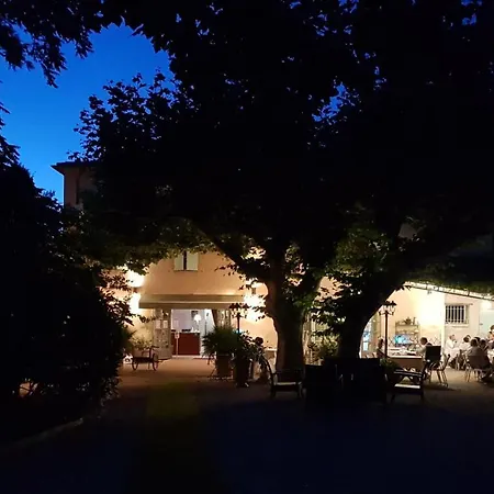 Hotel Restaurant La Ferme Avignon