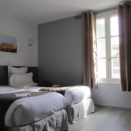 Logis La Ferme 3* Avignone