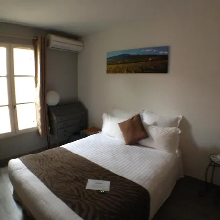 Logis La Ferme Hotel